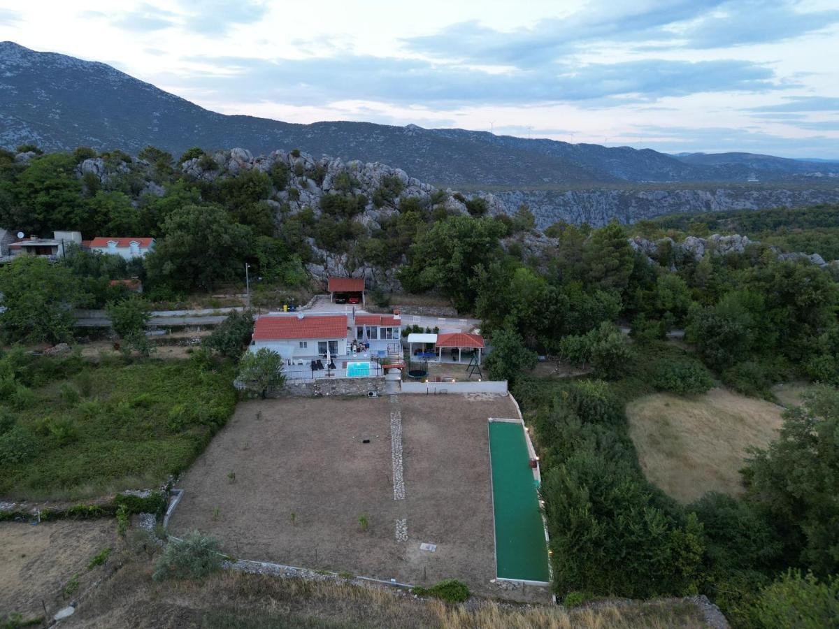 Villa Zrinka **** Svinisce Exterior foto